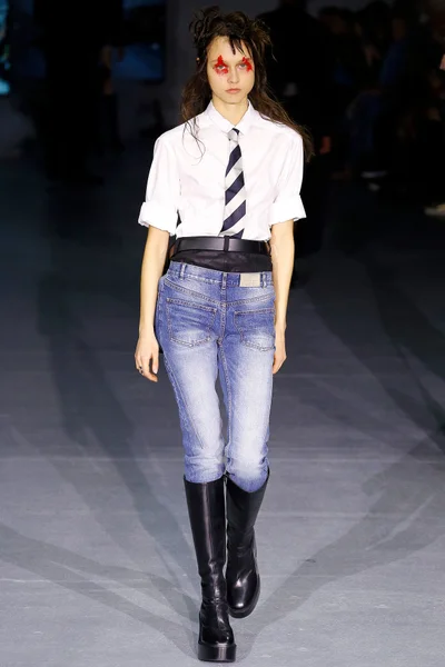 Look 9